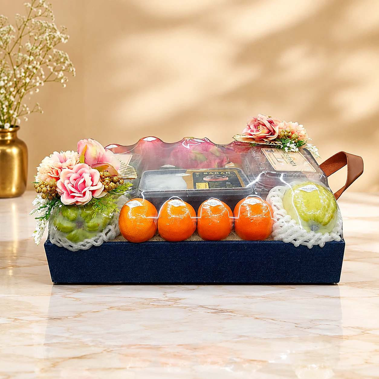 Fruit & Dates Gift Tray